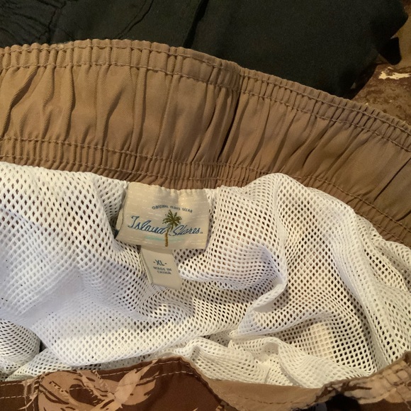 NWT Island Shores Board Shorts - Picture 3 of 3